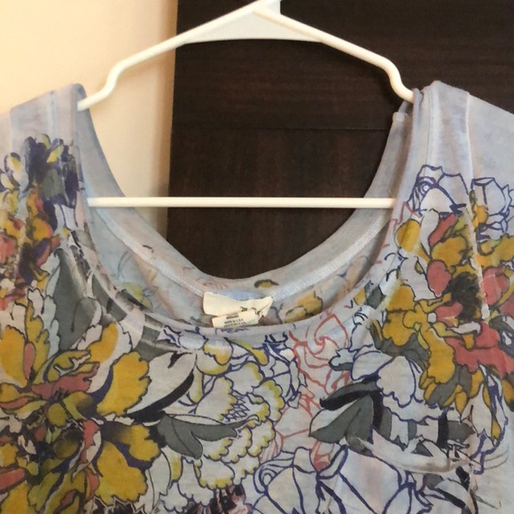 Flowy Short Sleeve Tee - Picture 2 of 3